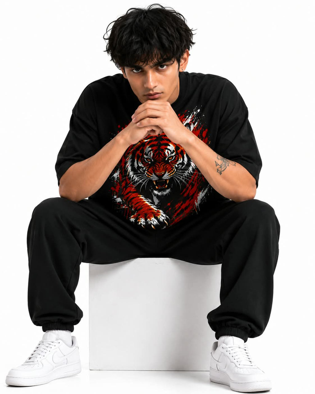 "ROARING TIGER" Blood Splatter Oversized Graphic T-Shirt – Japanese Beast Streetwear Tee