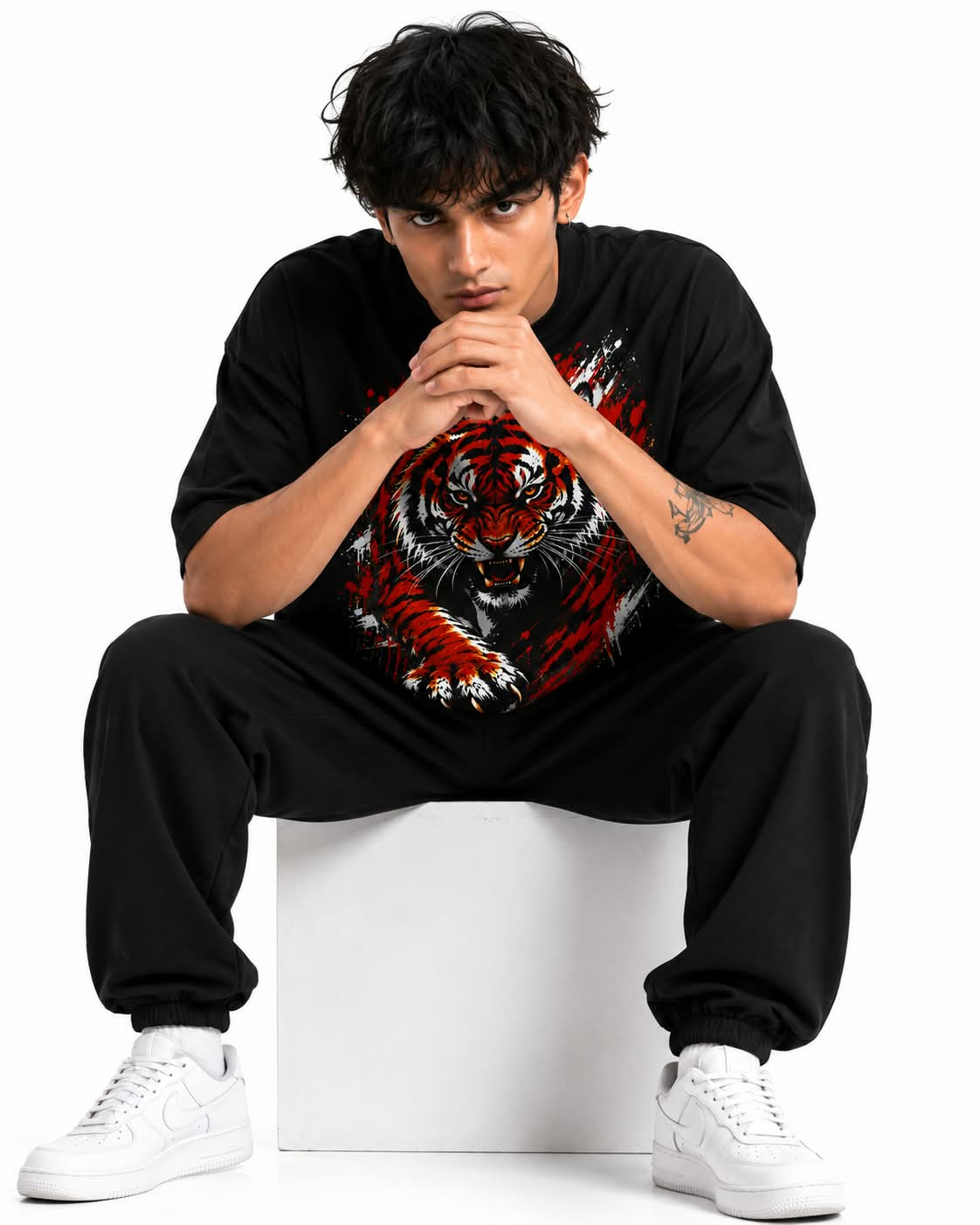 "ROARING TIGER" Blood Splatter Oversized Graphic T-Shirt – Japanese Beast Streetwear Tee