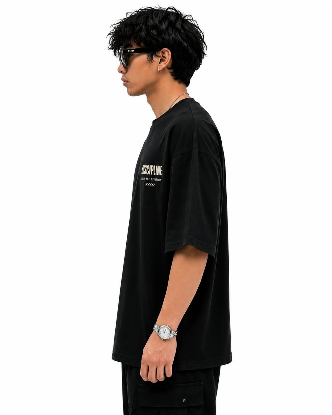 "DISCIPLINE OVER MOTIVATION" Japanese Kanji Oversized Graphic T-Shirt – Urban Techwear Street Tee