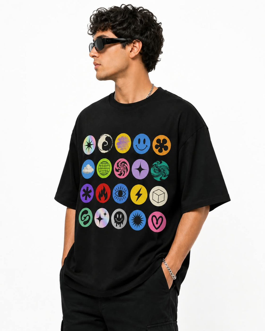 "Pop Icons Grid" Oversized Graphic T-Shirt – Y2K Retro Streetwear Tee