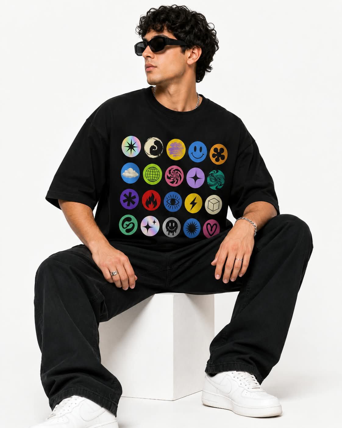 "Pop Icons Grid" Oversized Graphic T-Shirt – Y2K Retro Streetwear Tee