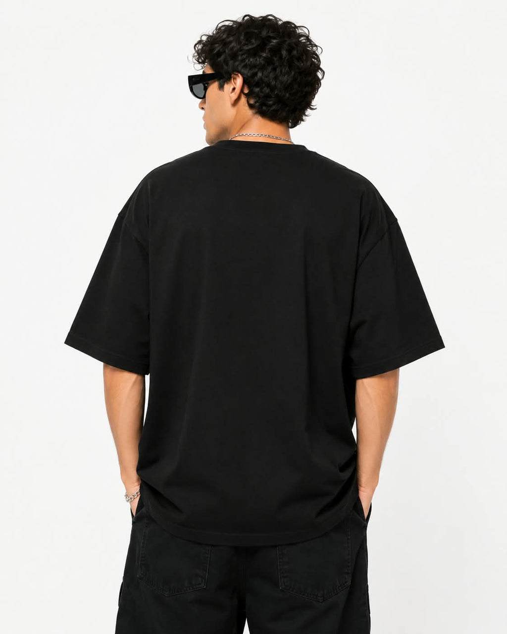 "Pop Icons Grid" Oversized Graphic T-Shirt – Y2K Retro Streetwear Tee